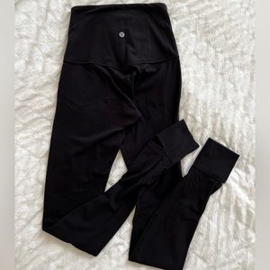 Lululemon Black Ultra High Rise Align Stirrup legging - Size 4